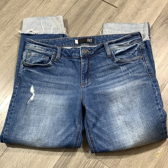 Kut from the Kloth Distressed Straight Leg Cuffed Crops Stretch Jeans size 8 - Picture 9 of 15